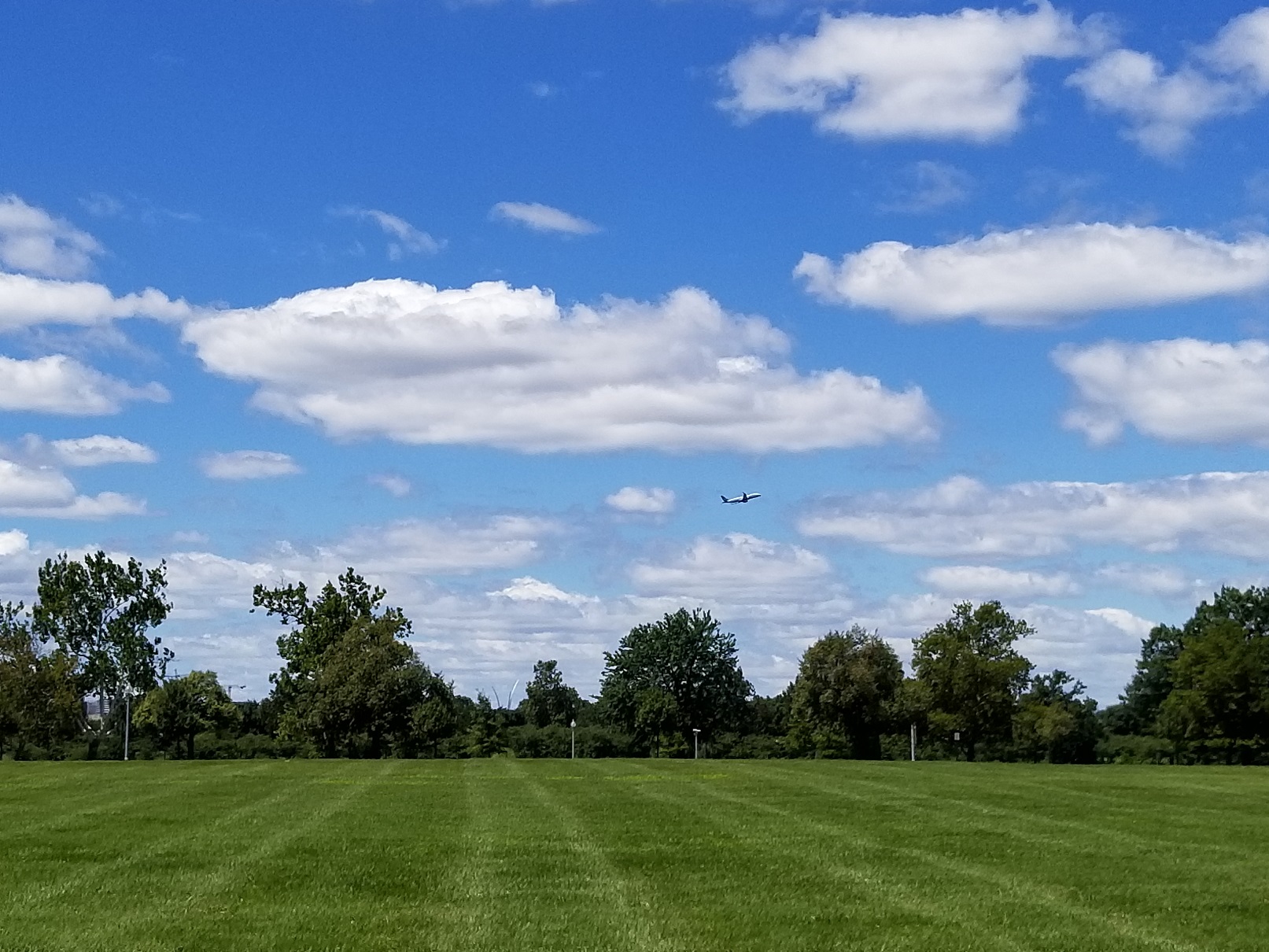 Across-the-NWC-lawn-Plane-AirForceMemorial