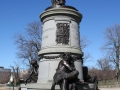 garfield-statues