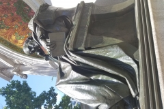 Hahnemann-statue
